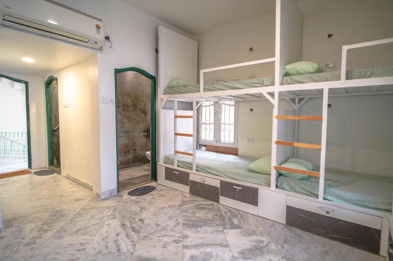 Destin Olympus Banjara Hostel Hyderabad Exterior photo